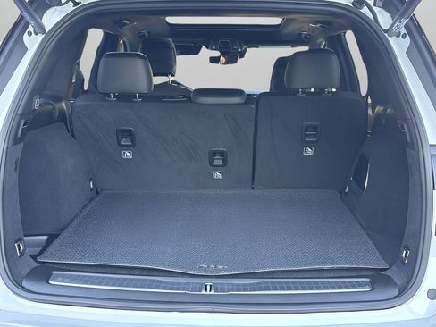 Used 2025 Jeep Grand Cherokee Summit image 8