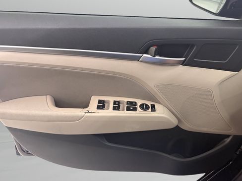 Used 2020 Hyundai Elantra Value Edition FWD image 26