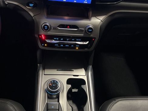 Used 2023 Ford Explorer XLT w/ Equipment Group 202A image 14