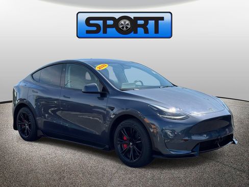 Used 2023 Tesla Model Y Long Range AWD/4WD image 26