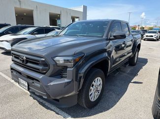 Used 2024 Toyota Tacoma SR5 AWD/4WD video 1