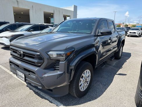 Used 2024 Toyota Tacoma SR5 AWD/4WD image 1
