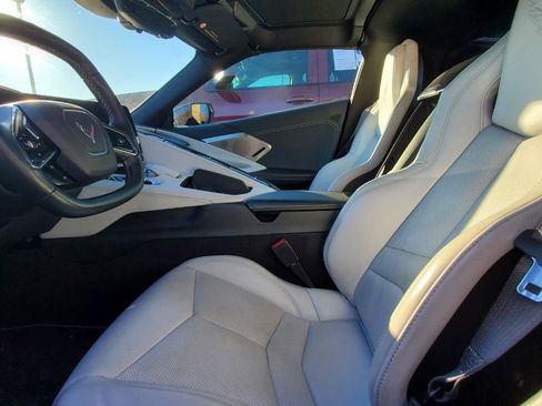 Used 2021 Chevrolet Corvette Stingray Preferred Cpe w/ Engine Appearance Package image 4