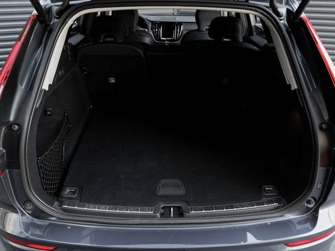 Used 2024 Volvo XC60 T8 Plus w/ Climate Package image 26