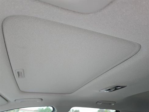 New 2026 Kia Niro EX image 25