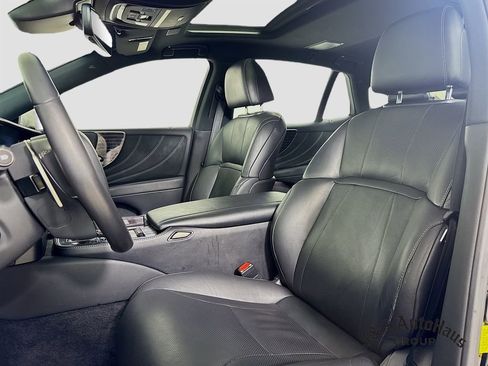 Used 2019 Lexus LS 500 w/ Accessory Package (Z2) image 11