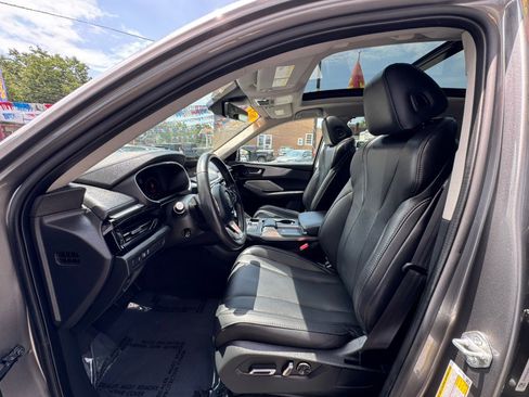 Used 2023 Acura MDX SH-AWD image 9