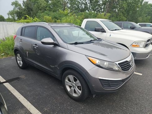 Used 2011 Kia Sportage LX w/ Convenience Pkg FWD image 3