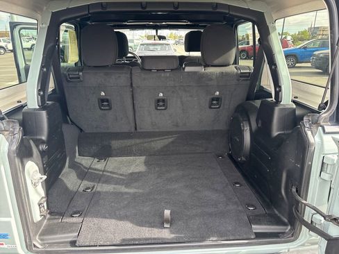 Used 2023 Jeep Wrangler Unlimited w/ Cold Weather Group AWD/4WD image 26