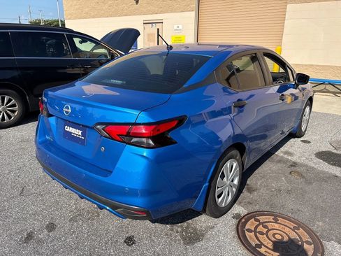 Used 2024 Nissan Versa S w/ Trunk Package FWD image 2