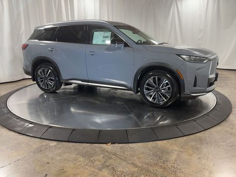 Certified 2026 INFINITI QX60 Luxe w/ Cargo Package image 3