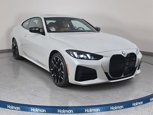 Certified 2025 BMW 440i xDrive Coupe w/ Premium Package image 3