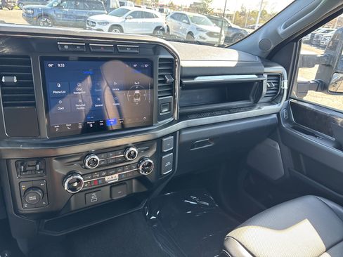 Used 2024 Ford F350 Lariat w/ Camper Package image 22