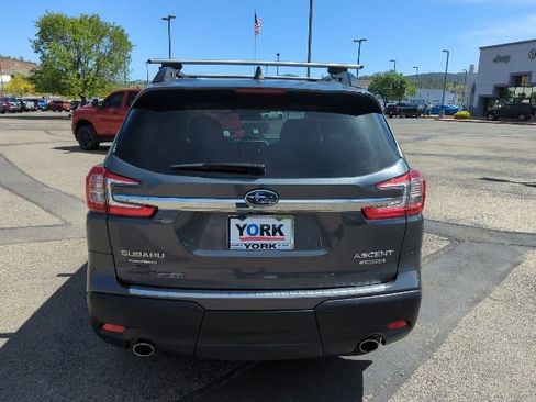 Used 2024 Subaru Ascent Limited w/ Technology Package AWD/4WD image 5