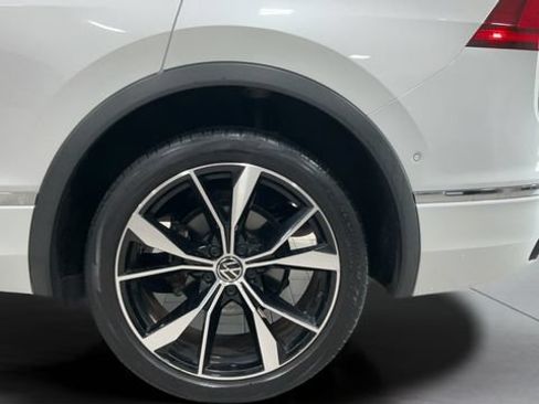 Certified 2023 Volkswagen Tiguan SEL R-Line AWD/4WD image 24