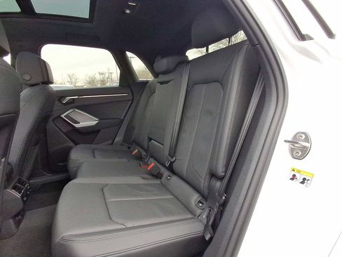 Certified 2025 Audi Q3 2.0T Premium w/ Convenience Package image 20