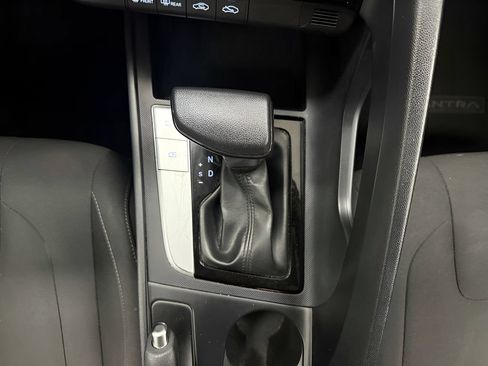 Used 2021 Hyundai Elantra SEL FWD image 25