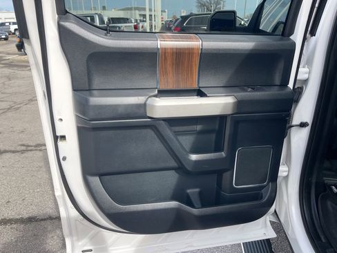 Used 2015 Ford F150 Lariat w/ Equipment Group 502A Luxury image 22