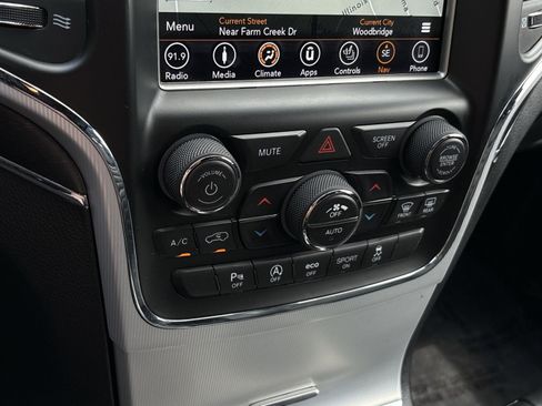Used 2018 Jeep Grand Cherokee Limited AWD/4WD image 32