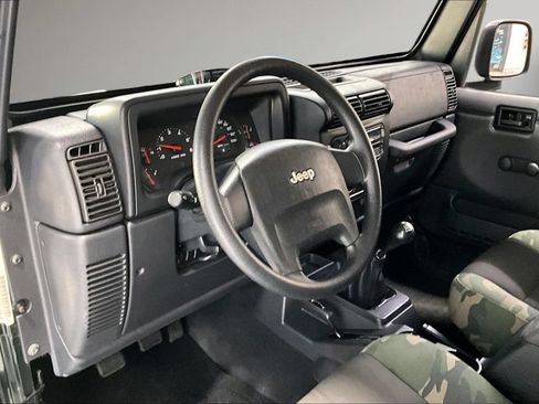 Used 2005 Jeep Wrangler X w/ Willys Edition Group AWD/4WD image 12