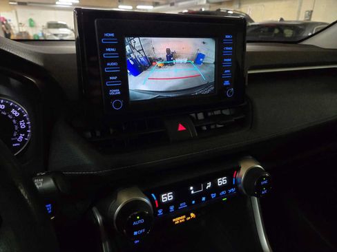 Used 2019 Toyota RAV4 XLE w/ All Weather Liner Package AWD/4WD image 28
