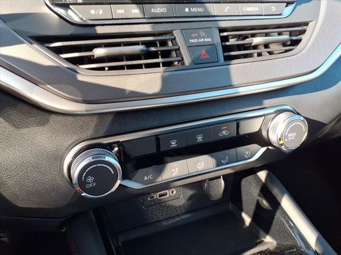 New 2025 Nissan Altima 2.5 SR image 12