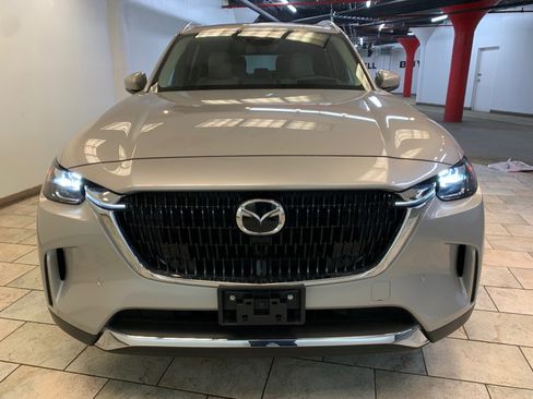 Used 2024 MAZDA CX-90 Plug-In Hybrid w/ Premium Pkg AWD/4WD image 3