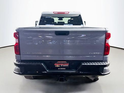 Used 2025 Chevrolet Silverado 2500 Custom image 7