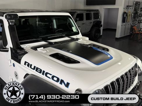 Used 2024 Jeep Wrangler Unlimited Rubicon 4xe AWD/4WD image 6