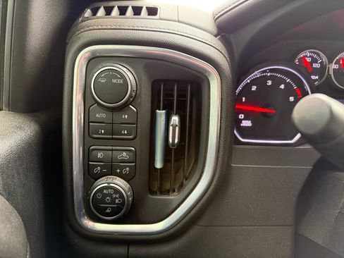 Used 2022 Chevrolet Silverado 2500 LTZ w/ LTZ Plus Package image 10