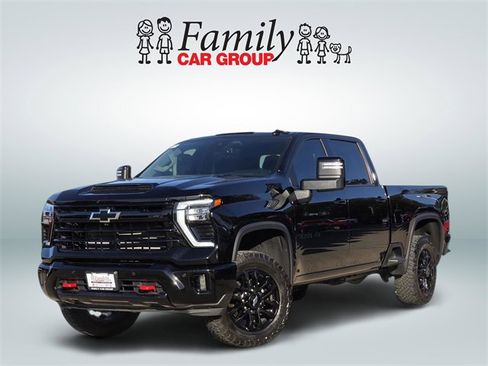 Used 2025 Chevrolet Silverado 2500 LTZ w/ Trail Boss Package image 1