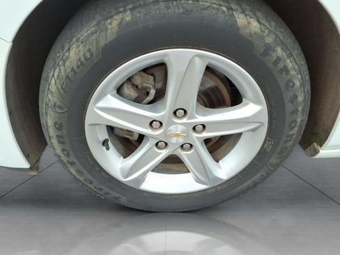 Used 2024 Chevrolet Malibu LS w/ Driver Confidence Package FWD image 9