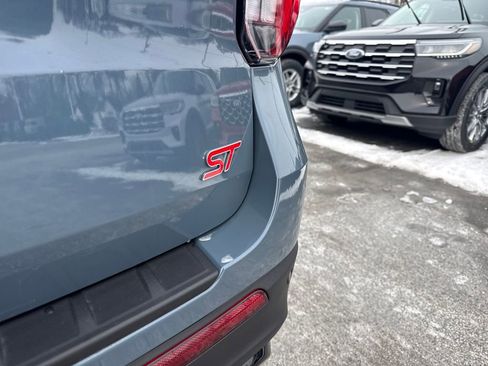 Used 2025 Ford Explorer ST w/ Sun And Sound Package image 10