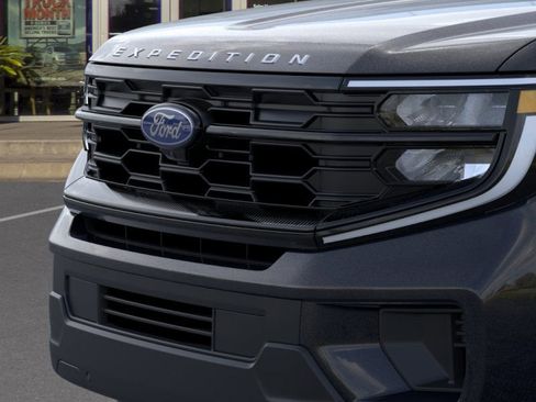 New 2025 Ford Expedition Active image 39