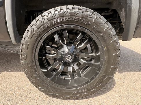 Used 2018 GMC Sierra 3500 Denali image 9