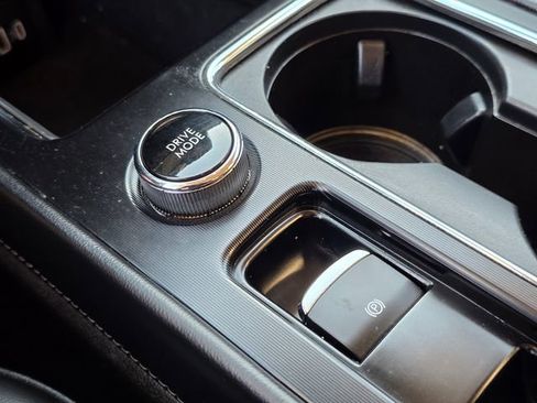 Used 2023 Lincoln Corsair Standard image 33