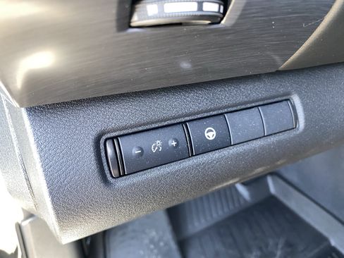 Used 2024 Nissan Pathfinder Rock Creek AWD/4WD image 23