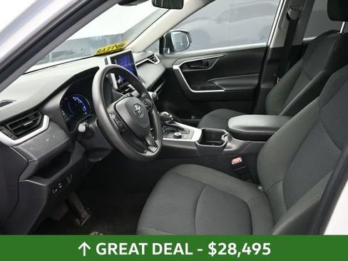 Used 2024 Toyota RAV4 LE AWD/4WD image 16