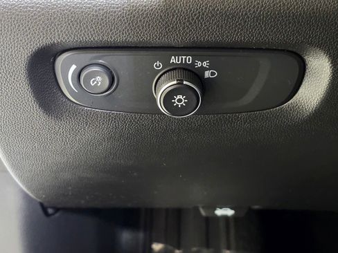 Used 2023 Chevrolet Traverse Premier w/ Redline Edition FWD image 36