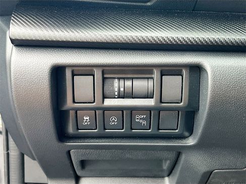 Used 2021 Subaru Crosstrek 2.0i Premium w/ Moonroof Package image 10