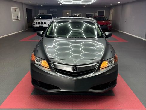 Used 2014 Acura ILX FWD image 2