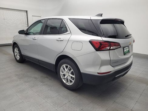 Used 2022 Chevrolet Equinox LT w/ Driver Convenience Package FWD image 5