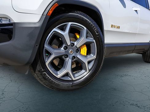 Used 2024 Rivian R1S Adventure Quad AWD/4WD image 4