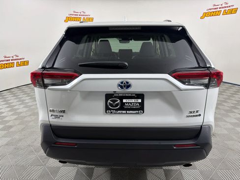 Used 2023 Toyota RAV4 XLE Premium AWD/4WD image 4