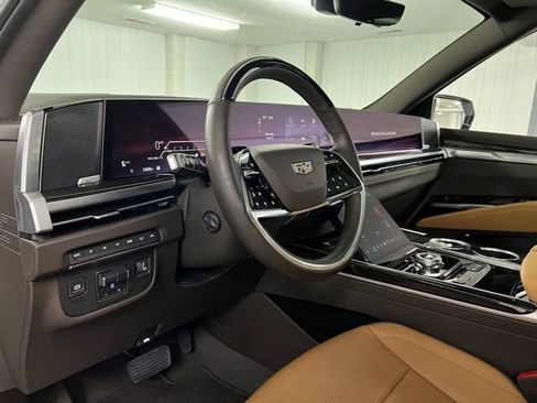 Certified 2025 Cadillac Escalade Premium Luxury w/ Touring Package image 14