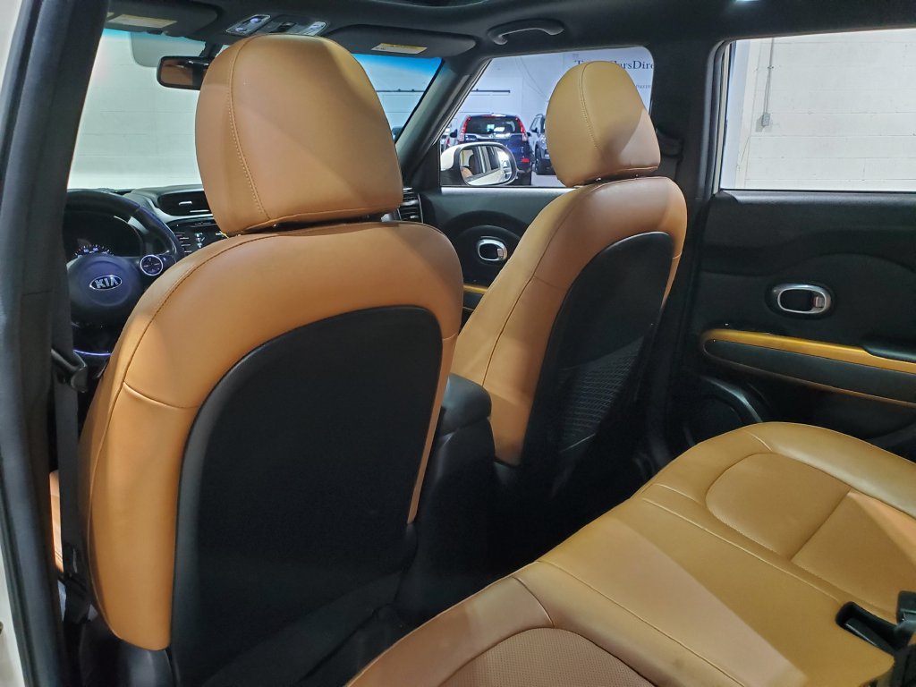 Used 2015 Kia Soul ! w/ Sun & Sound Package FWD image 24