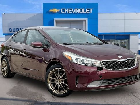 Used 2017 Kia Forte LX FWD image 2