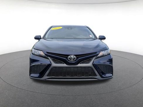 Used 2022 Toyota Camry SE w/ Convenience Package FWD image 9
