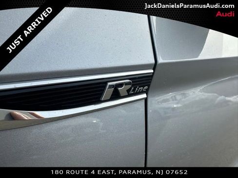 Used 2020 Volkswagen Jetta R-Line w/ R-Line Cold Weather Package image 10