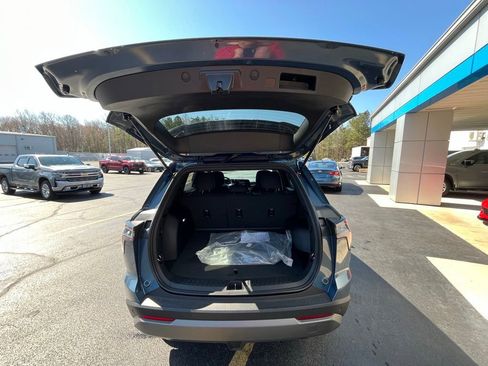 New 2026 Chevrolet Equinox LT image 11